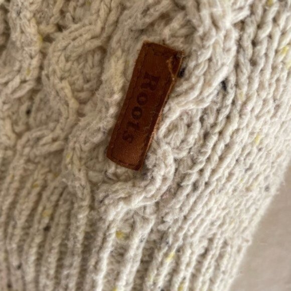 Roots Canada Cream Cable Knit Long Sleeve Crew Neck Sweater Size Med - Picture 5 of 7